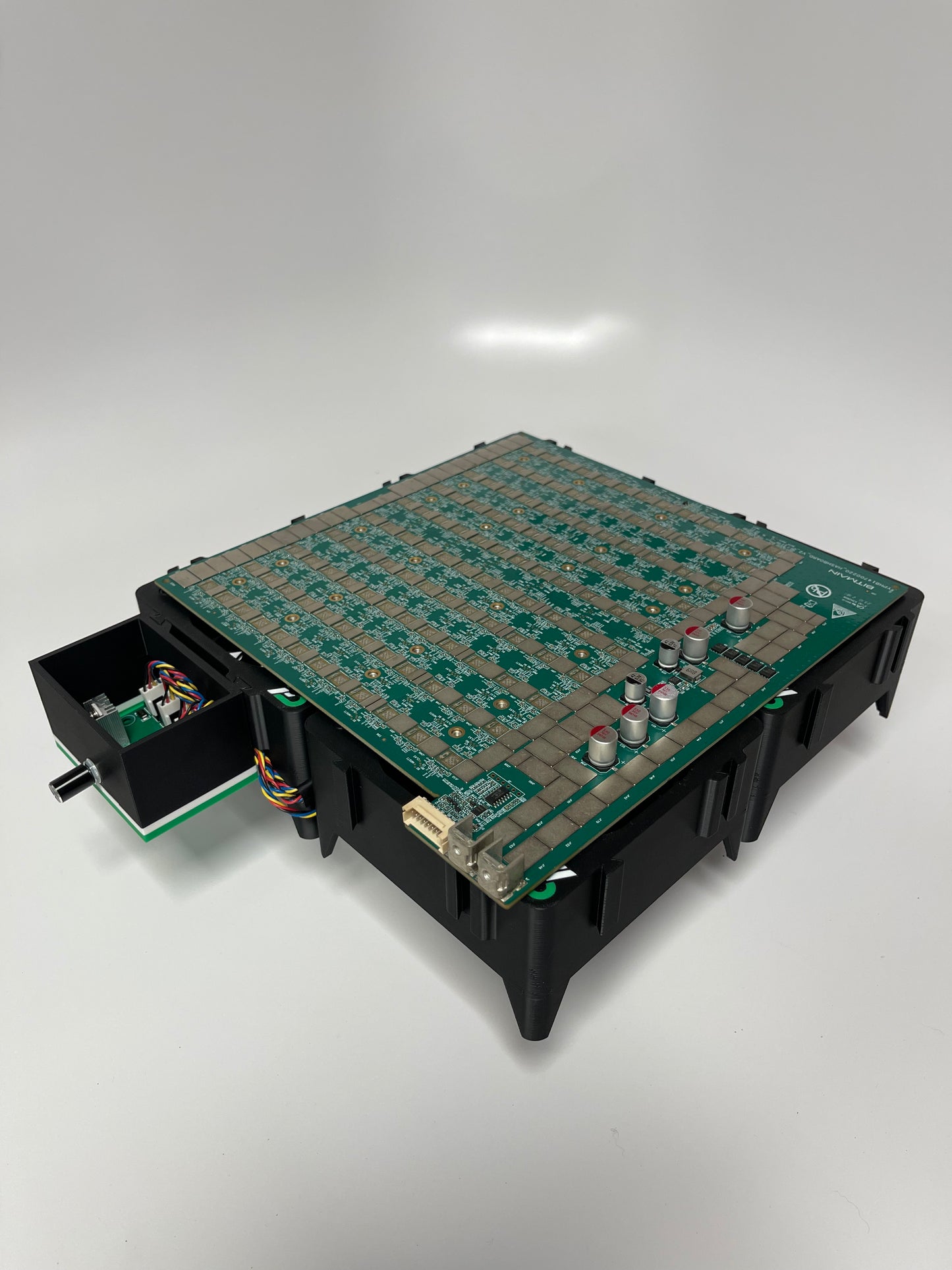 Fan Deck - Hashboard Cooling Station
